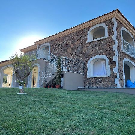 Lamefata Hotel San Teodoro  Exterior photo